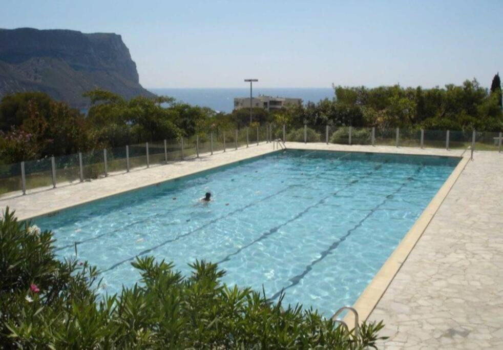 Superbe Appartement Piscine, Tennis, Vue Mer Et Decore Avec Gout Cassis Bagian luar foto
