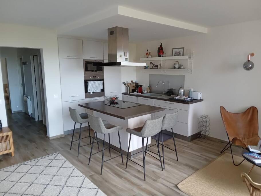 Superbe Appartement Piscine, Tennis, Vue Mer Et Decore Avec Gout Cassis Bagian luar foto